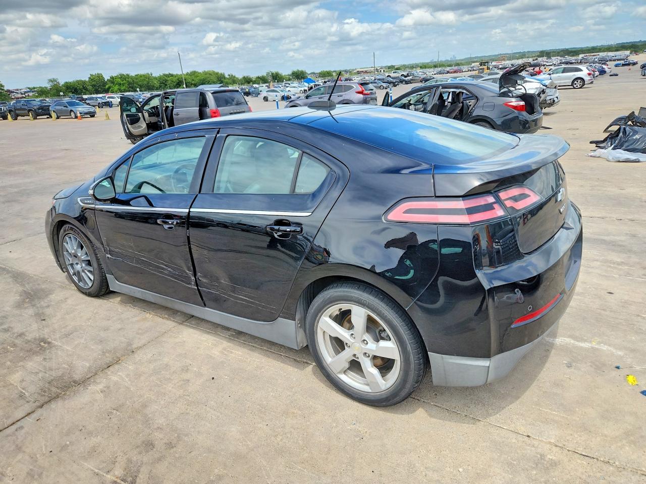 2015 Chevrolet Volt - Фото 2