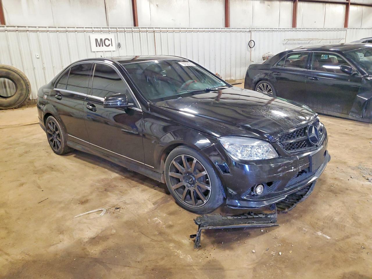 2010 Mercedes-Benz C 300 4Matic - Фото 4