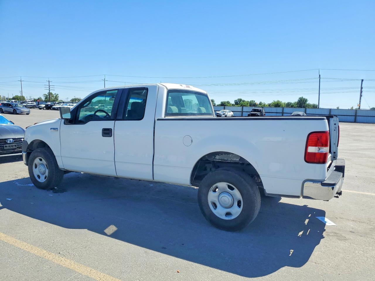 2007 Ford F150 - Image 2
