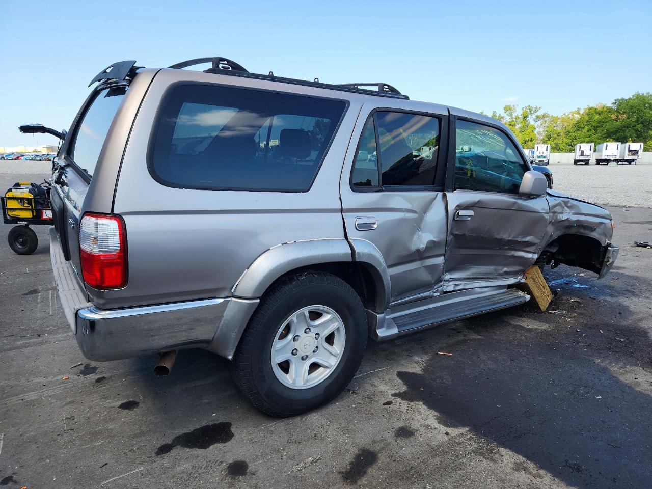 2001 Toyota 4Runner Sr5 - Фото 3