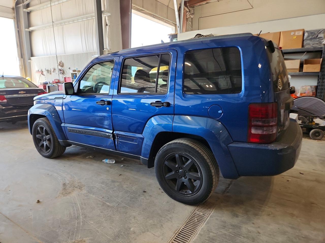 2010 Jeep Liberty Limited - Фото 2
