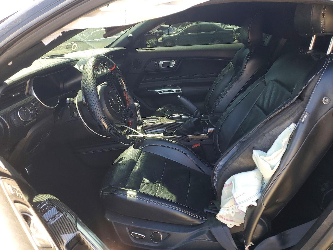 2019 Ford Mustang - Фото 7