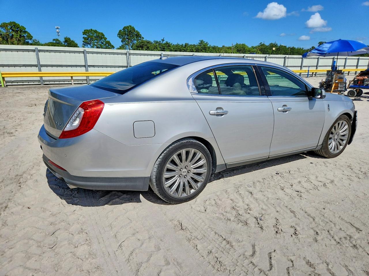 2013 Lincoln Mks - Image 3
