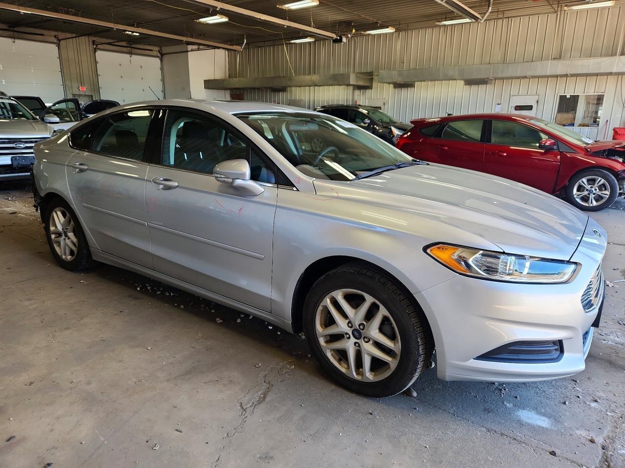2016 Ford Fusion Se - Фото 4