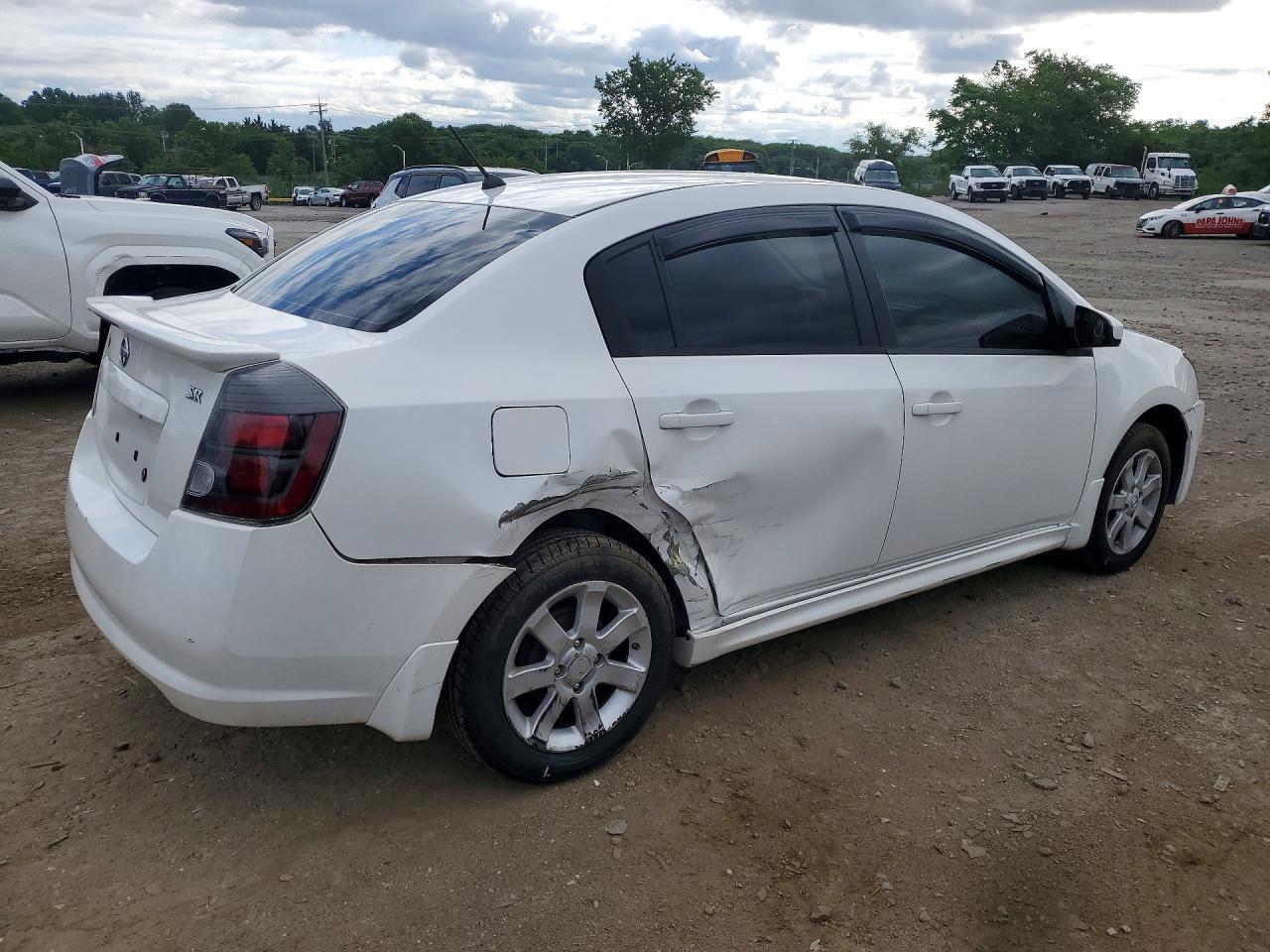 2011 Nissan Sentra 2.0 - Фото 3