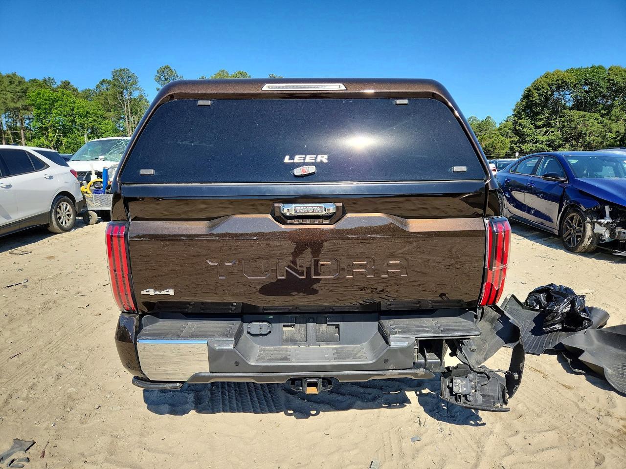 2022 Toyota Tundra 1794 Edition - Фото 6
