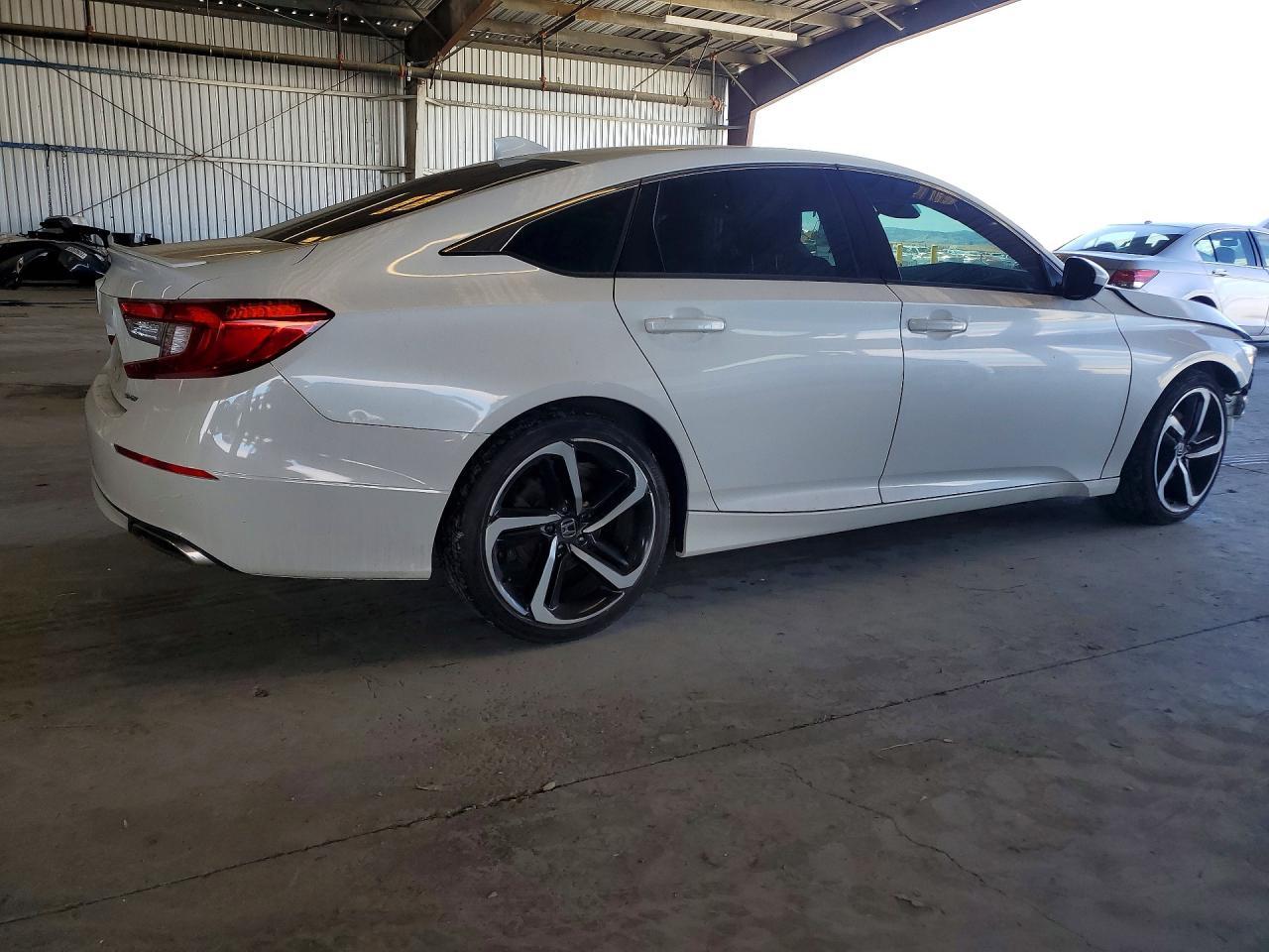 2018 Honda Accord Sport - Фото 3