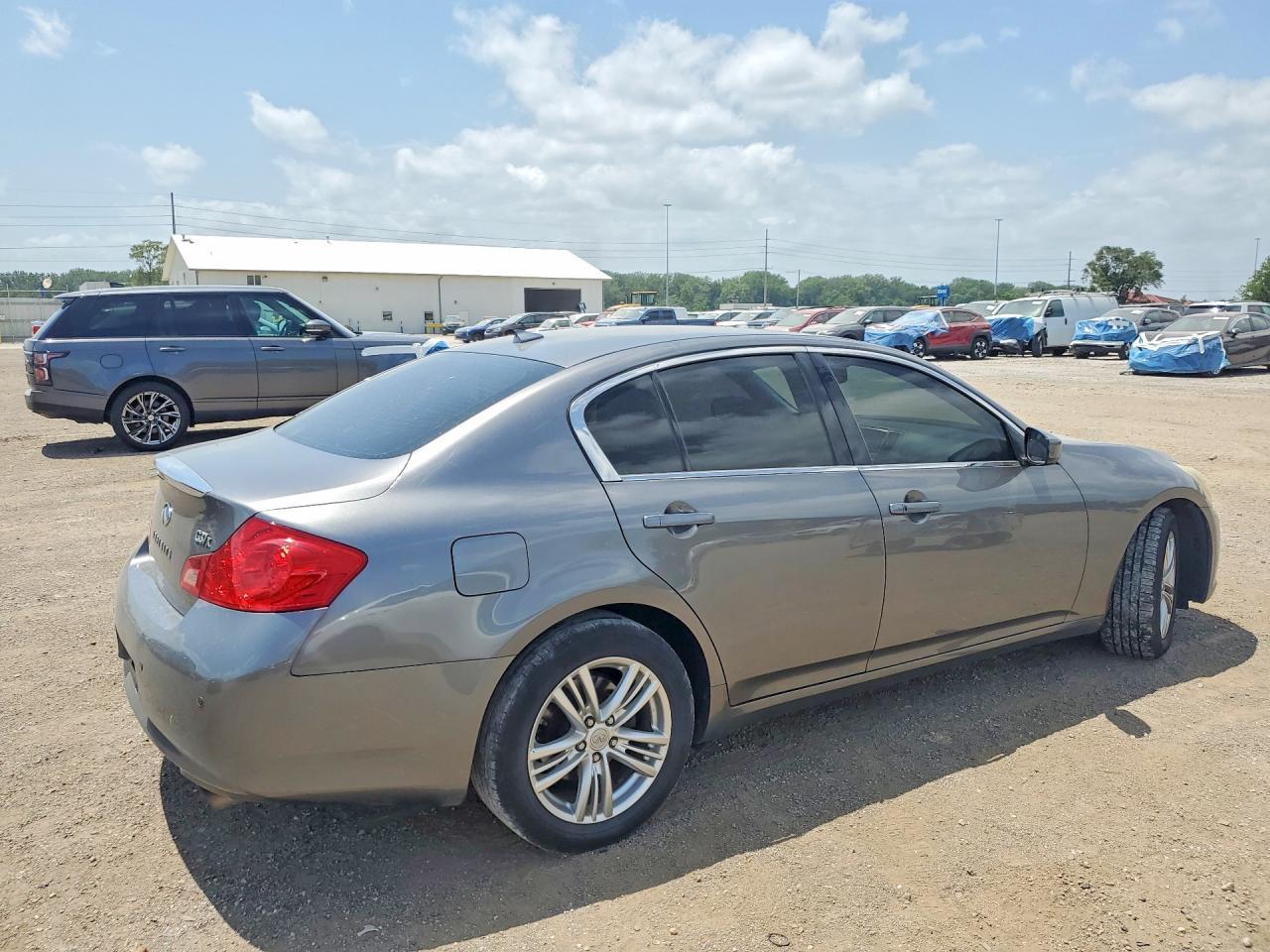 2013 Infiniti G37 Sedan X - Фото 3