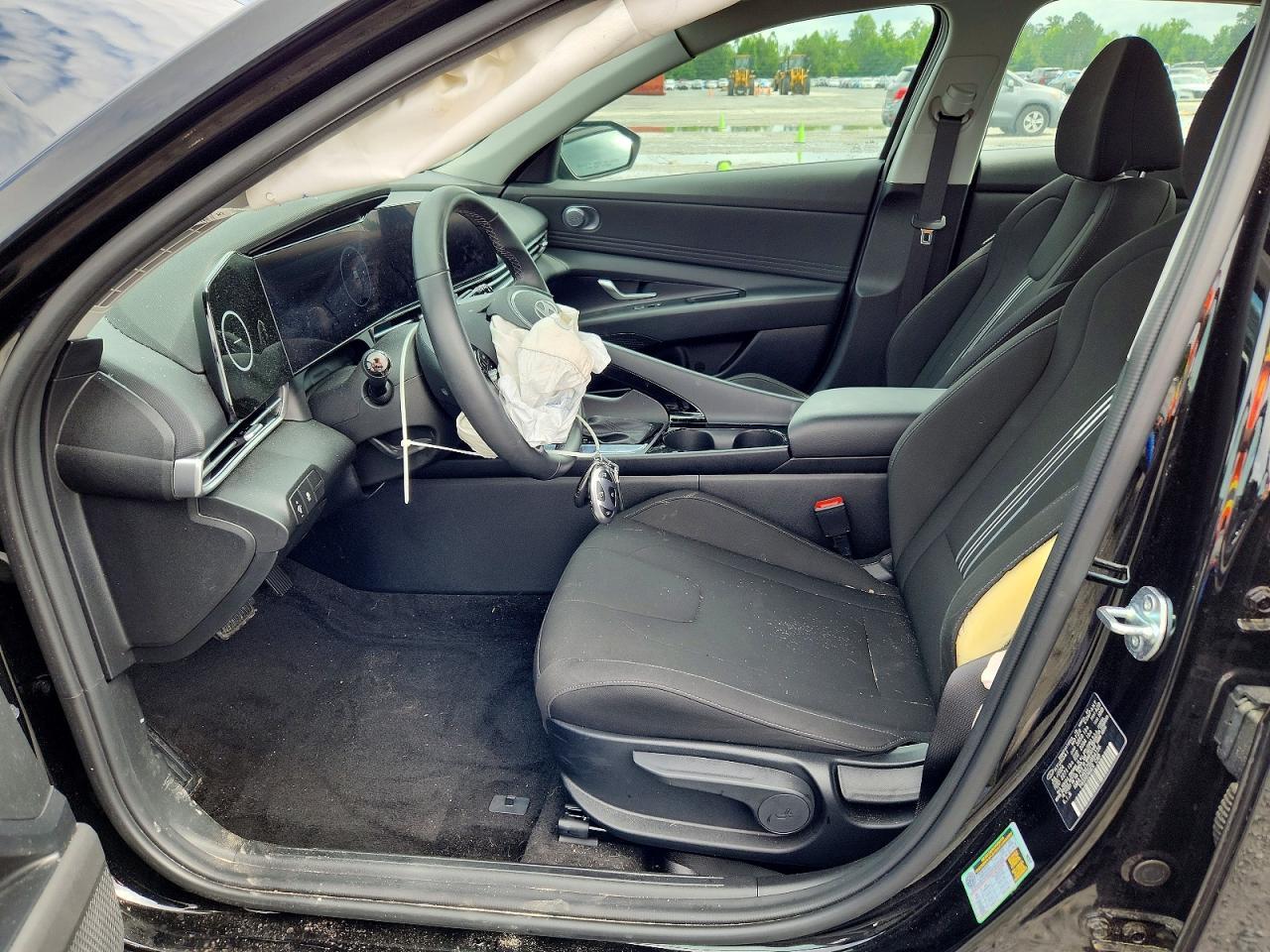 2025 Hyundai Elantra Sel - Фото 7
