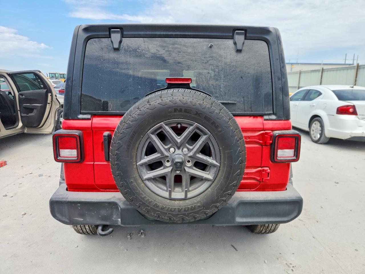 2024 Jeep Wrangler Sport - Фото 6