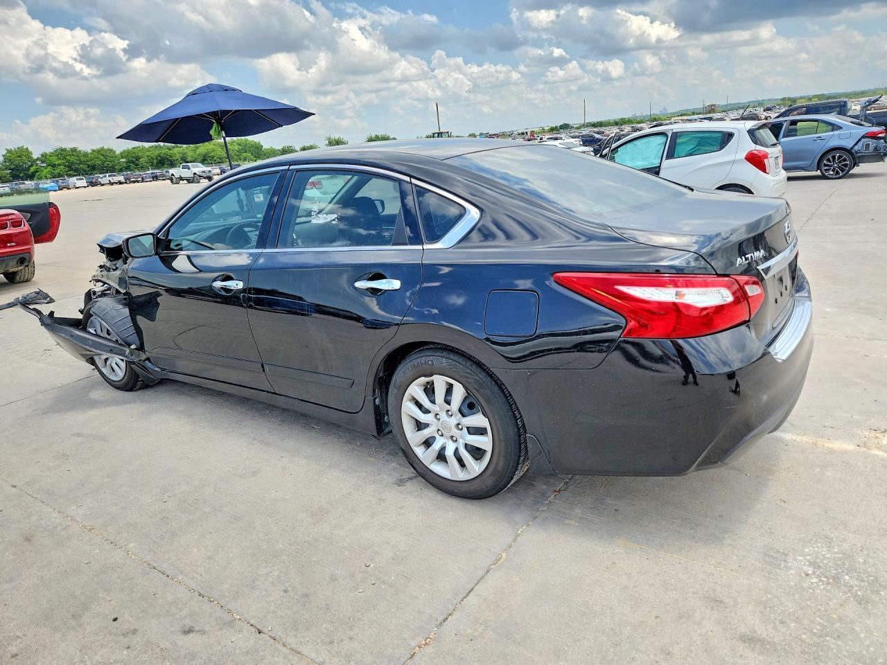 2017 Nissan Altima 2.5 S - Фото 2