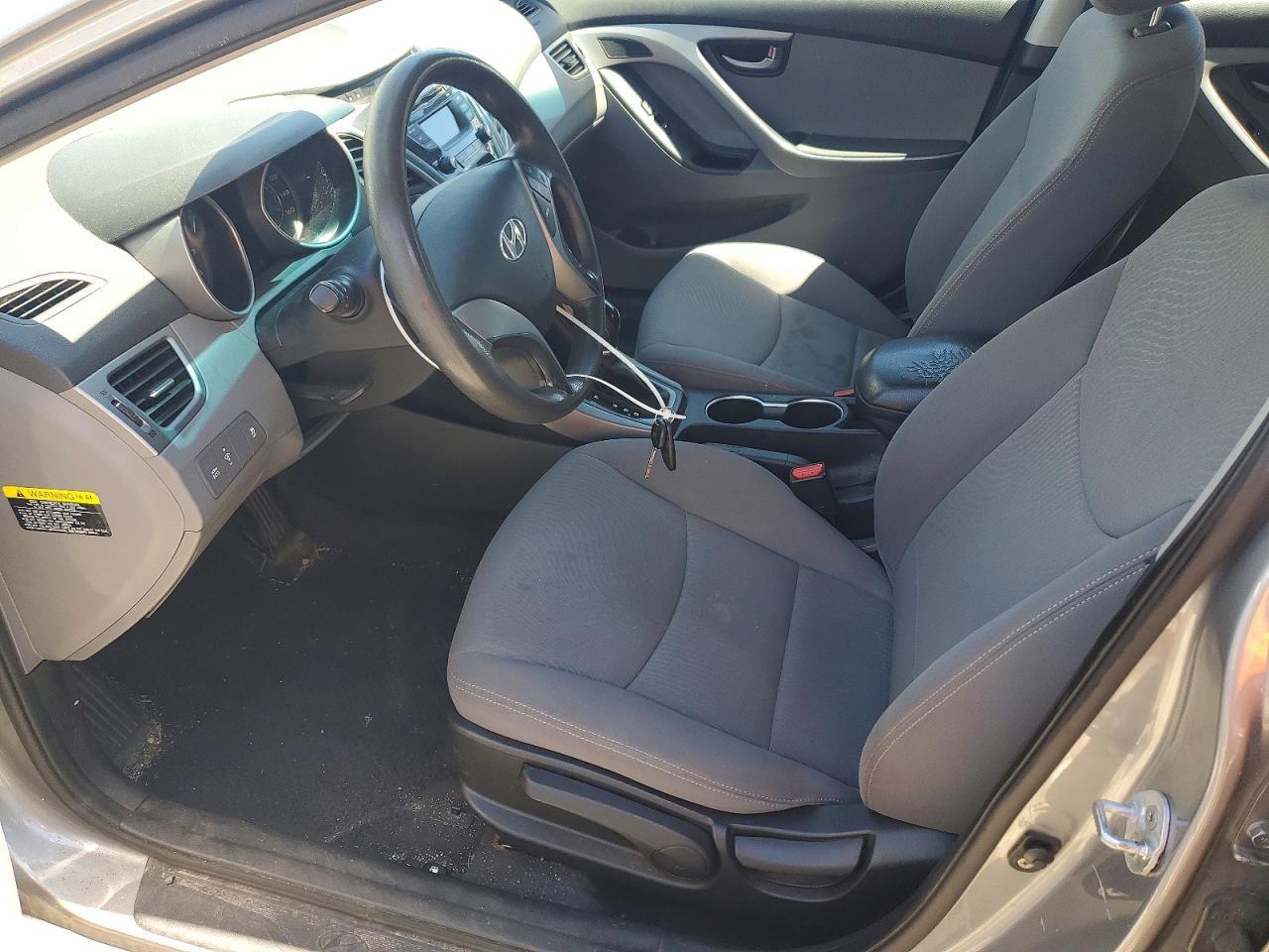 2015 Hyundai Elantra Se - Фото 7