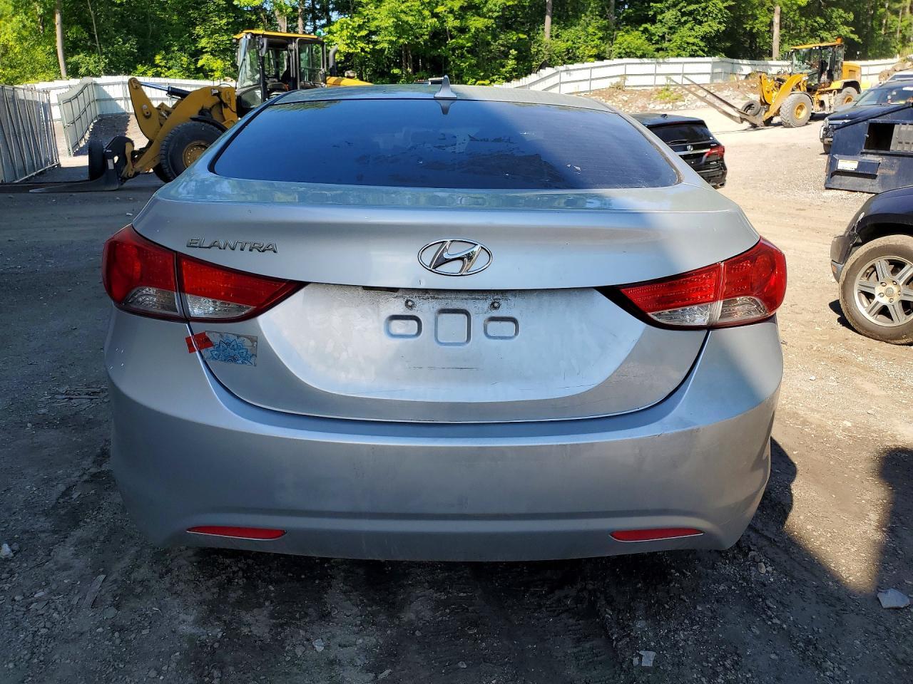 2013 Hyundai Elantra Gls - Фото 6