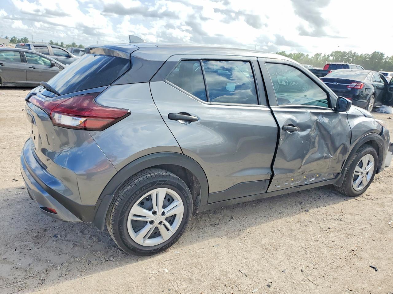 2024 Nissan Kicks S - Фото 3