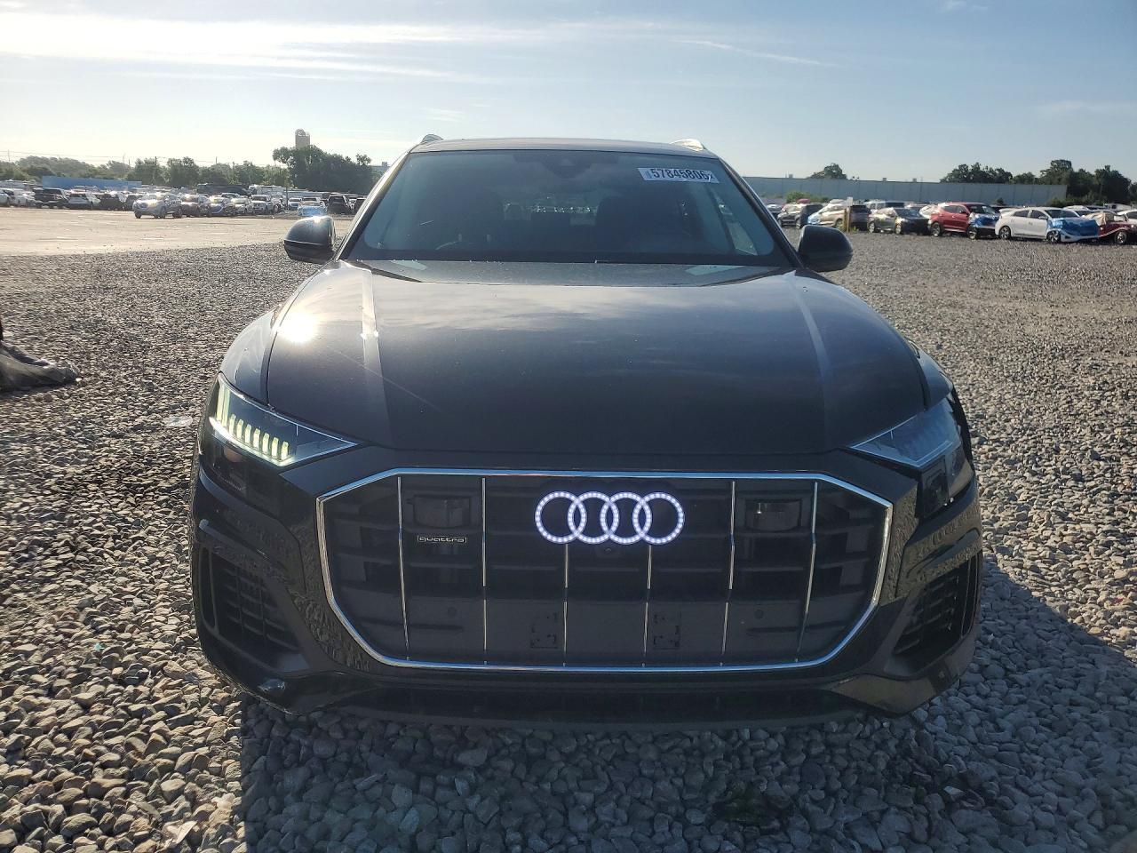 2023 Audi Q8 Premium - Фото 5