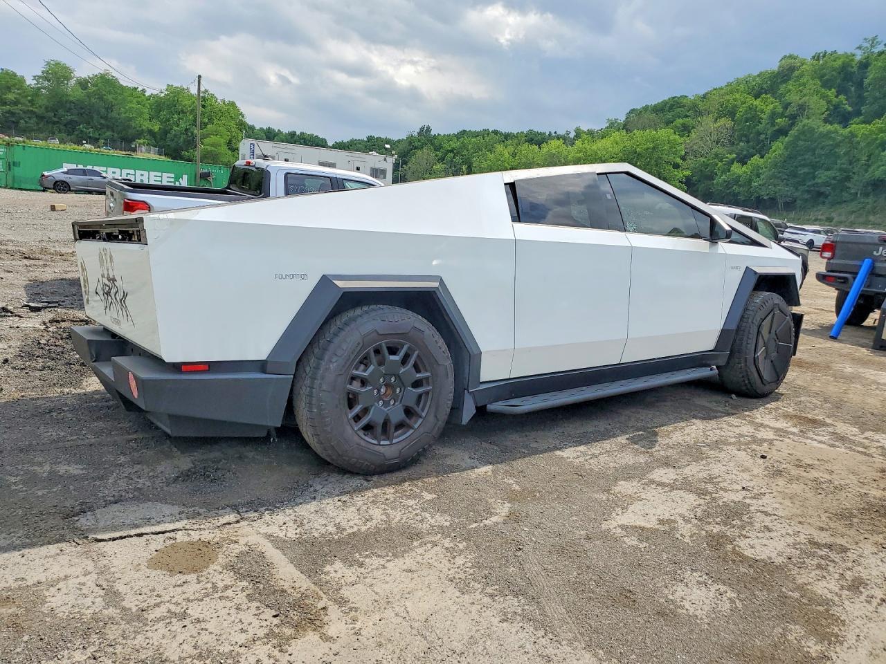 2024 Tesla Cybertruck - Image 3