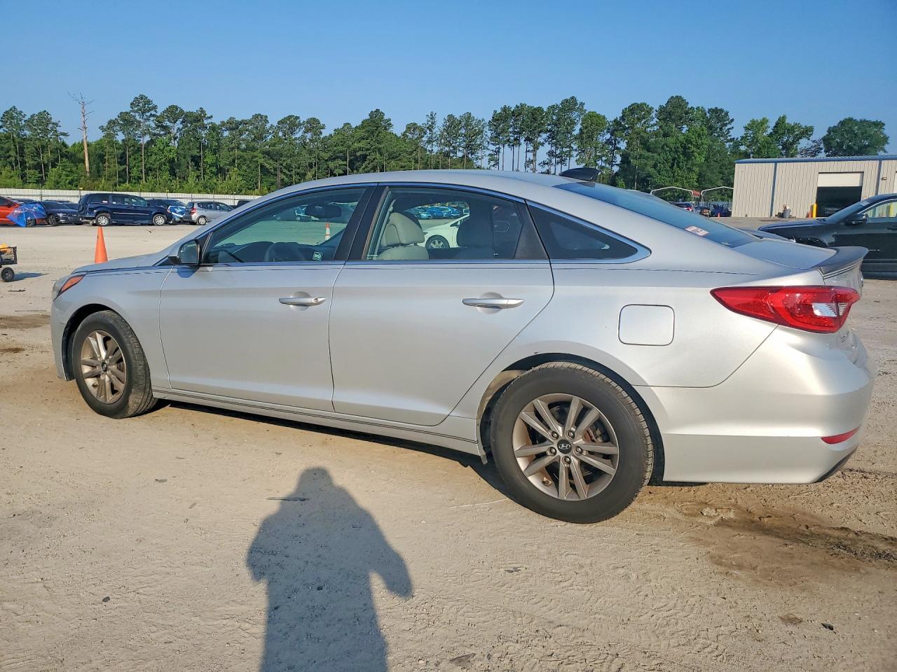 2016 Hyundai Sonata Se - Фото 2