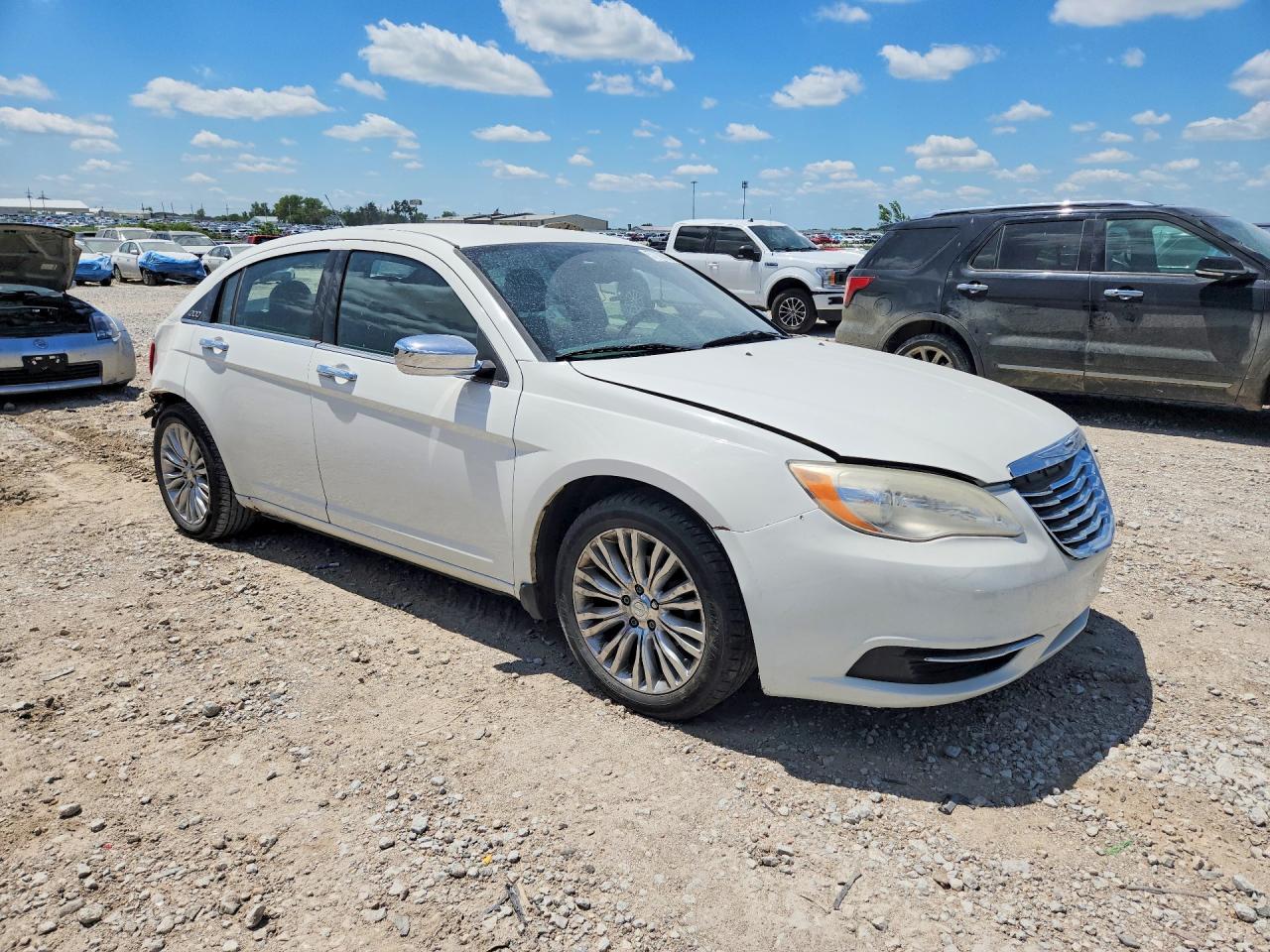 2011 Chrysler 200 Limited - Фото 4