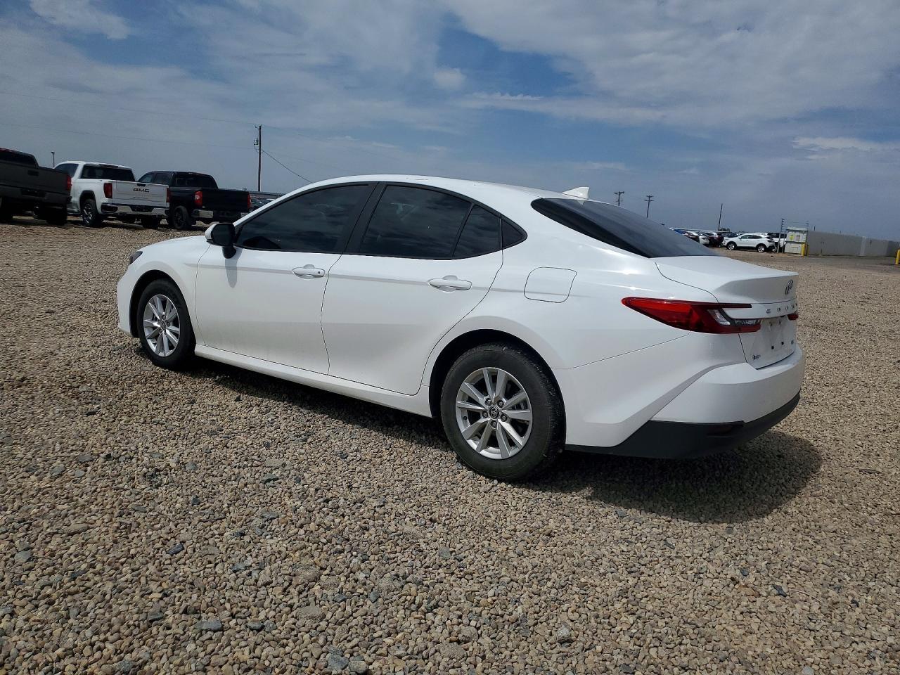 2025 Toyota Camry Le - Фото 2