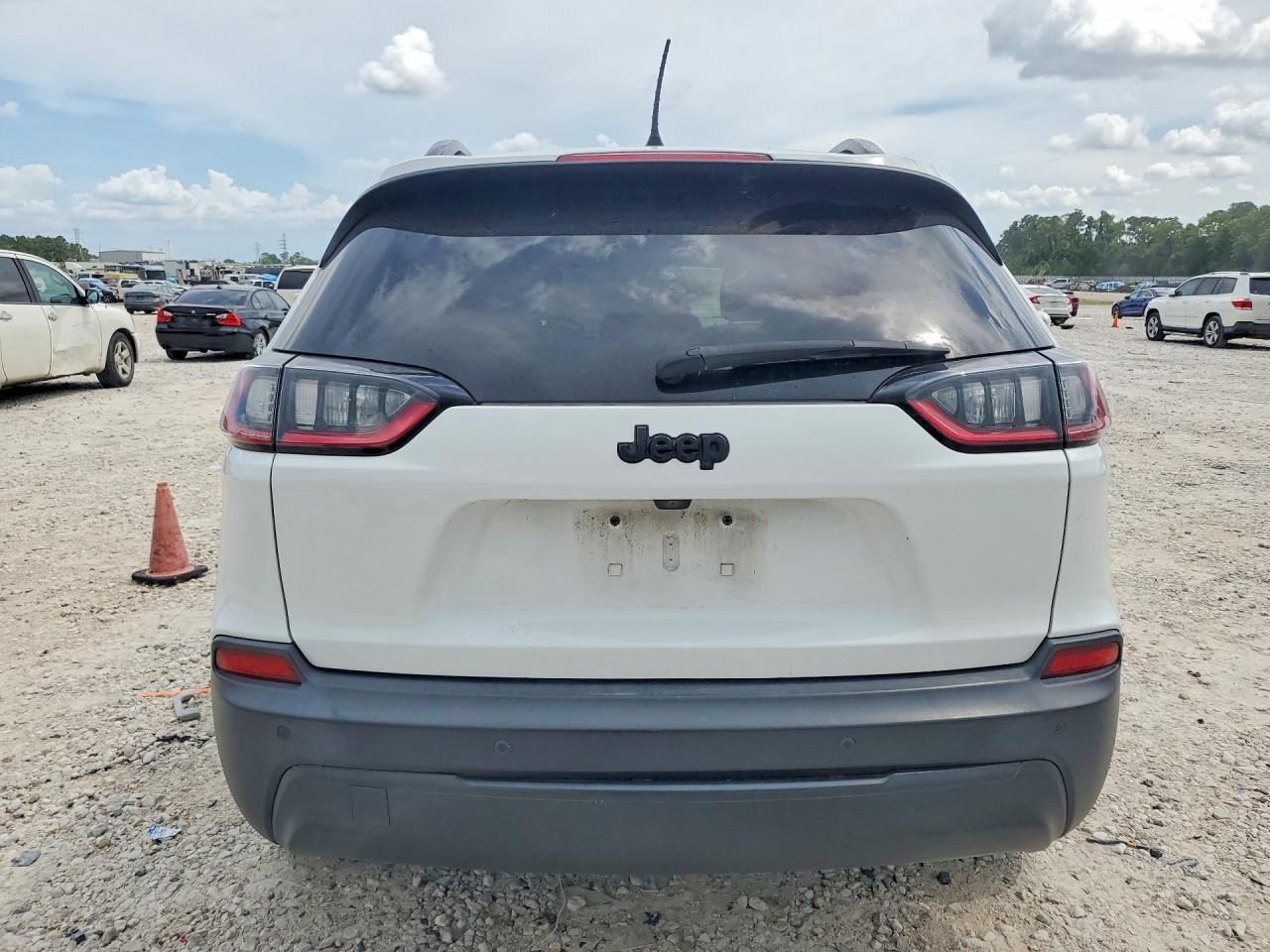 2019 Jeep Cherokee Latitude Plus - Фото 6