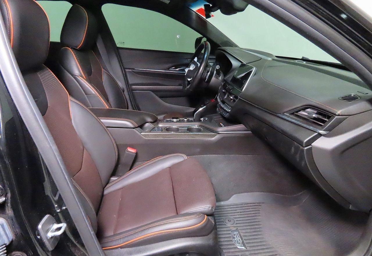 2022 Cadillac Ct4-V - Фото 5
