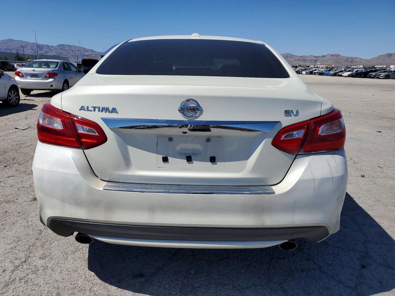 2016 Nissan Alitma - Image 6