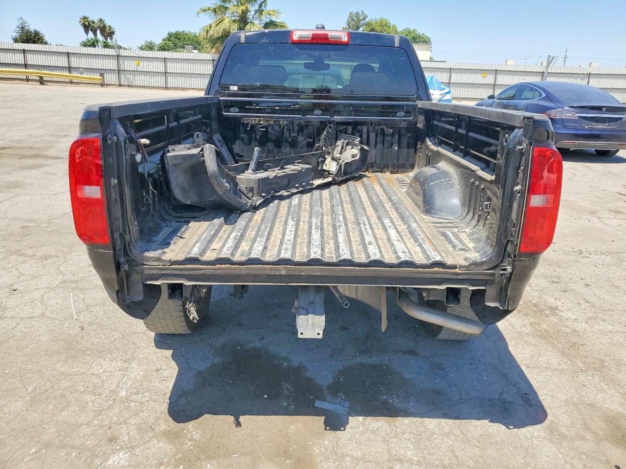 2017 Chevrolet Colorado - Image 6