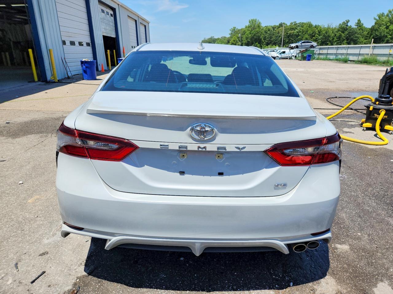 2024 Toyota Camry Se - Фото 6
