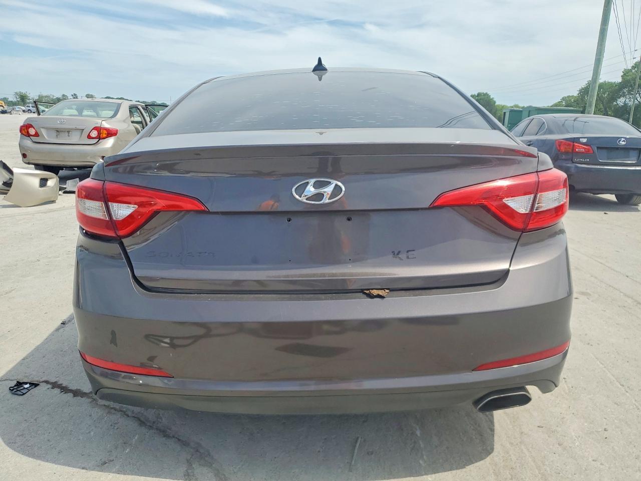 2017 Hyundai Sonata Se - Фото 6