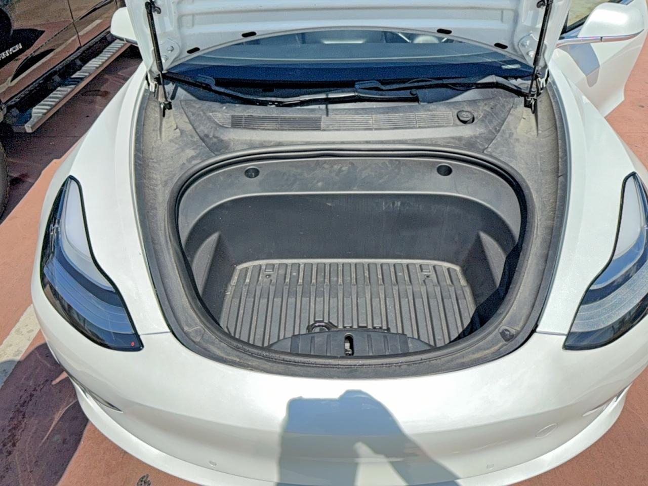 2019 Tesla Model 3 - Image 7