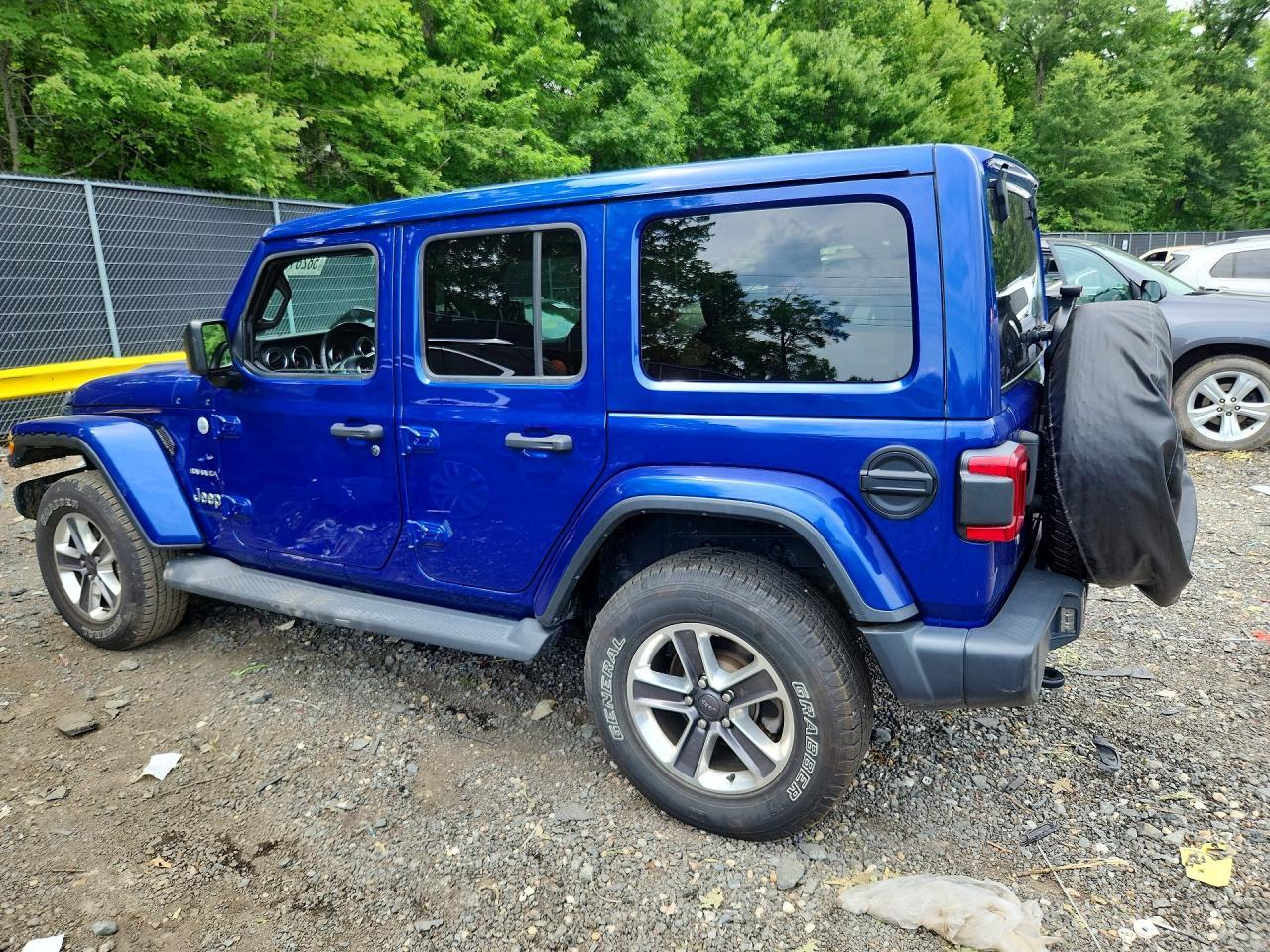 2020 Jeep Wrangler Unlimited Sahara - Фото 2