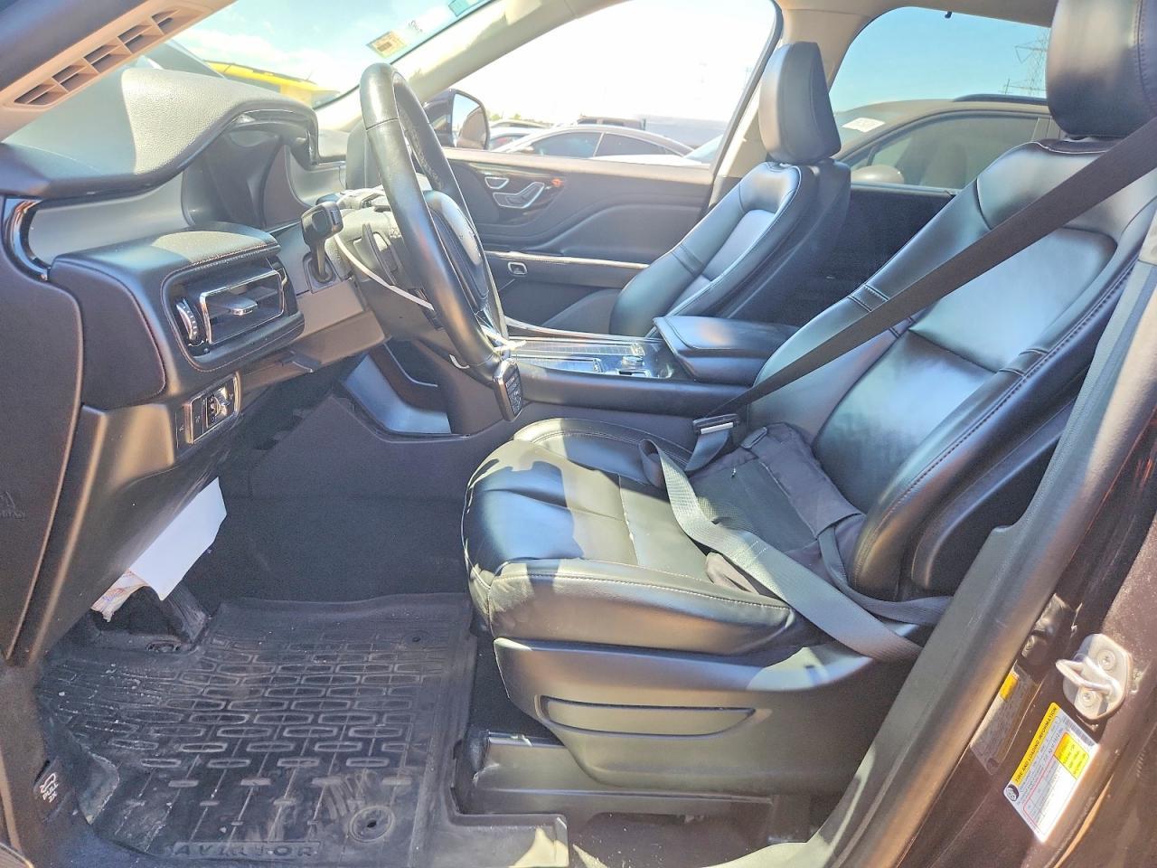 2022 Lincoln Aviator - Image 7