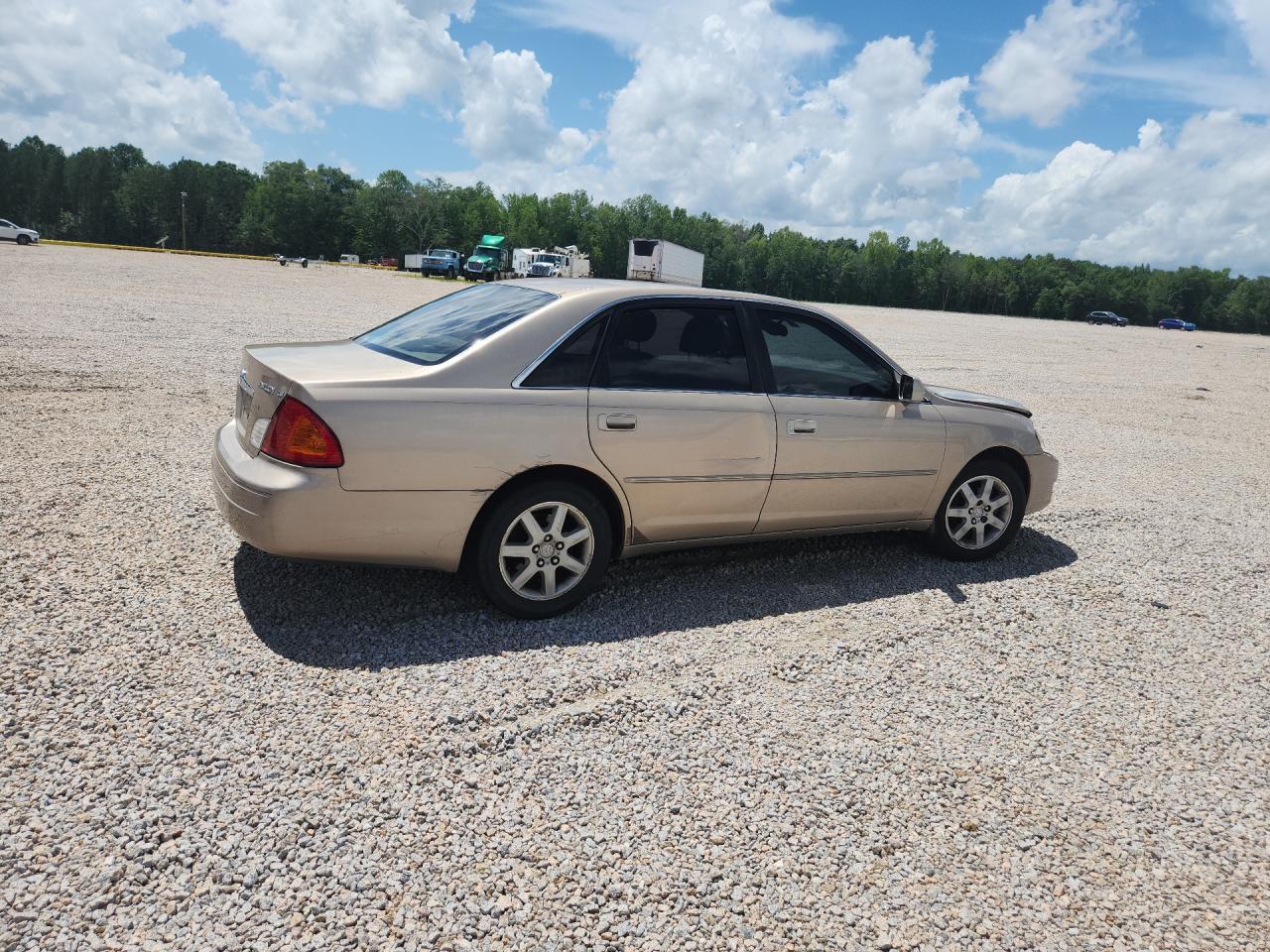 2000 Toyota Avalon Xls - Image 3
