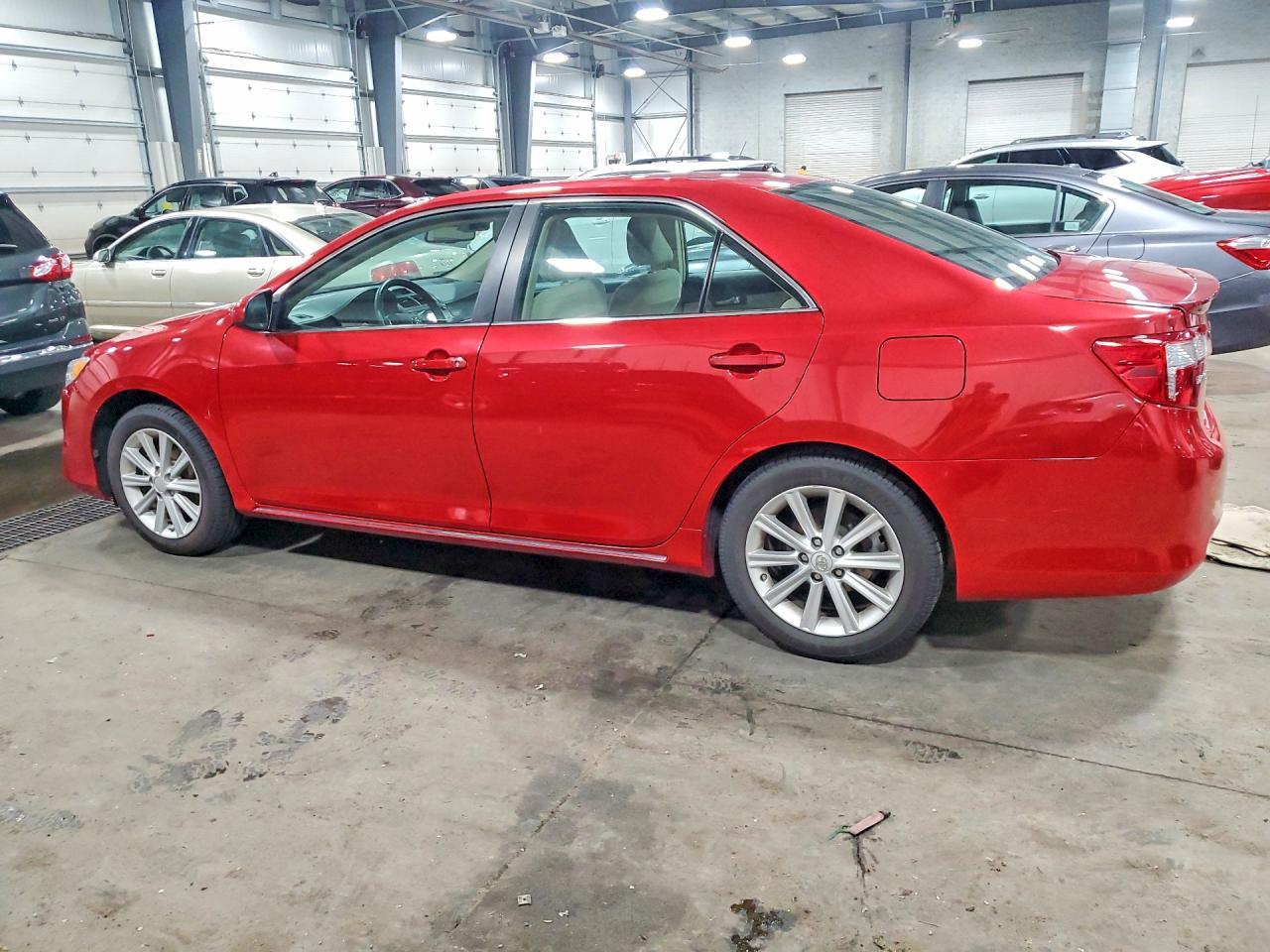 2012 Toyota Camry Xle - Фото 2