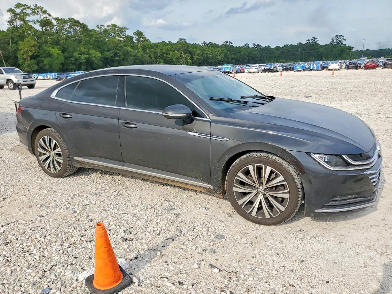 2019 Volkswagen Arteon Se - Image 4