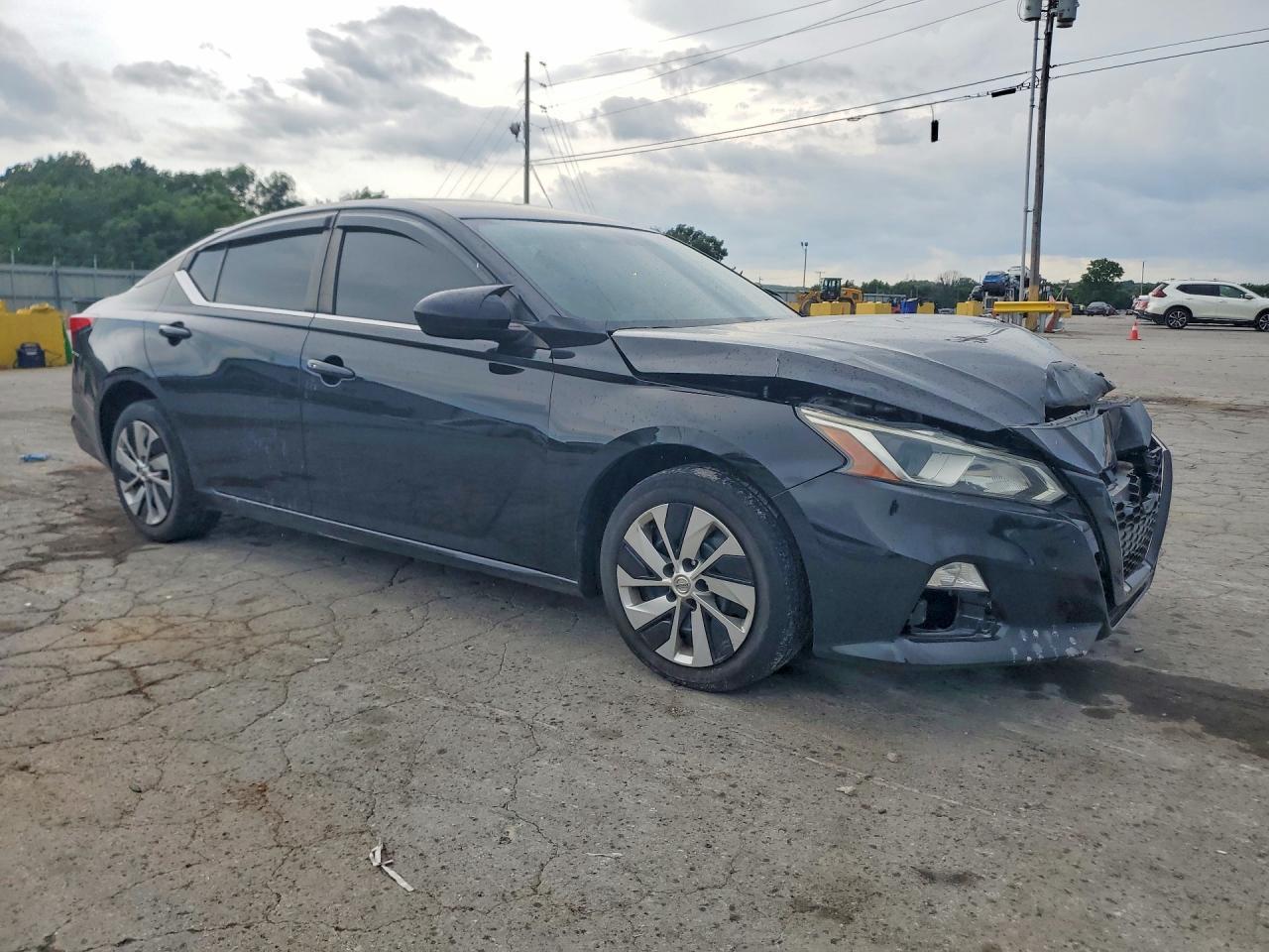 2020 Nissan Altima S - Image 4