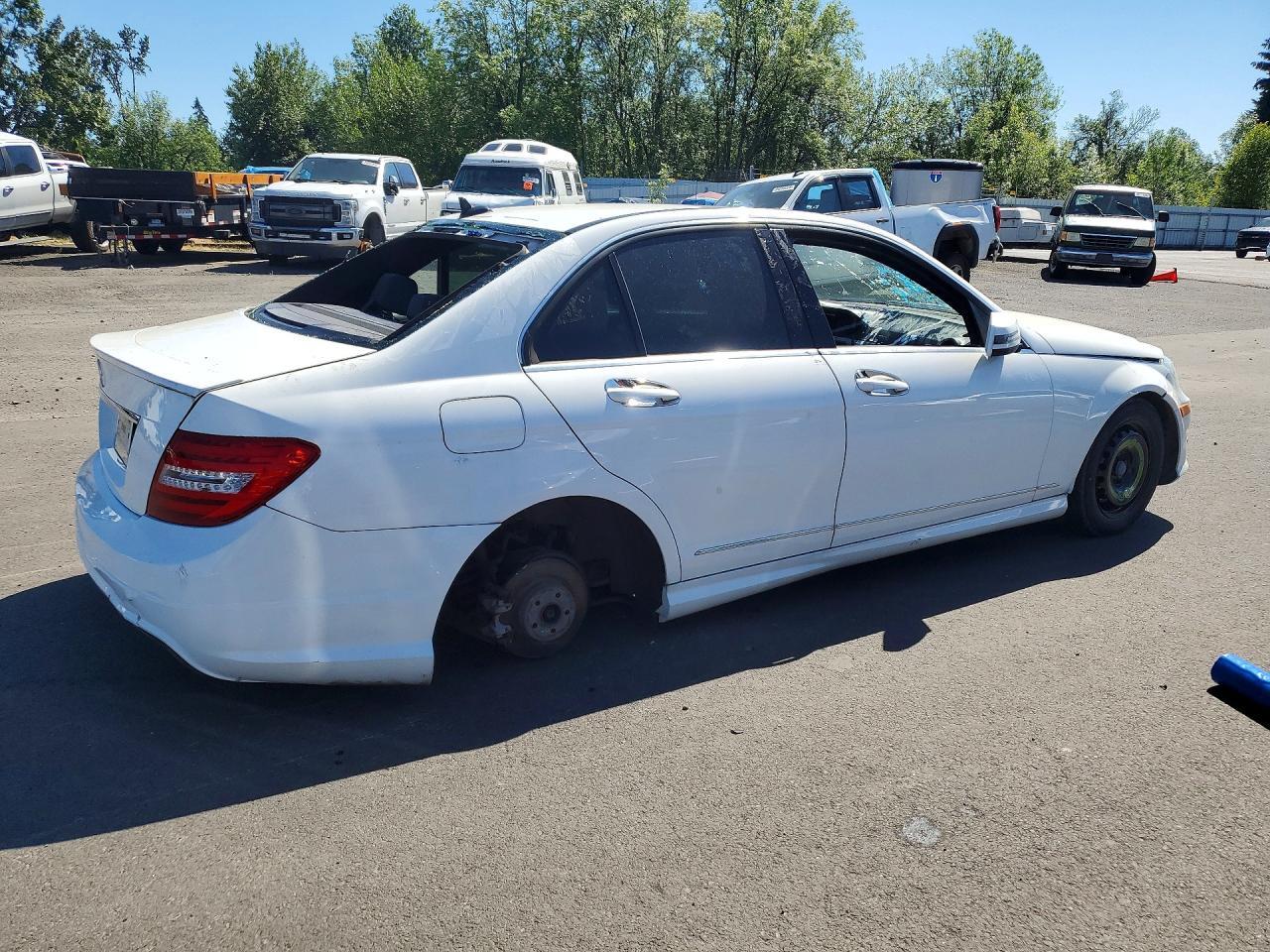 2013 Mercedes-Benz C 250 - Image 3