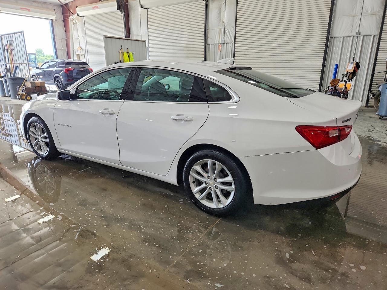 2018 Chevrolet Malibu Lt - Фото 2