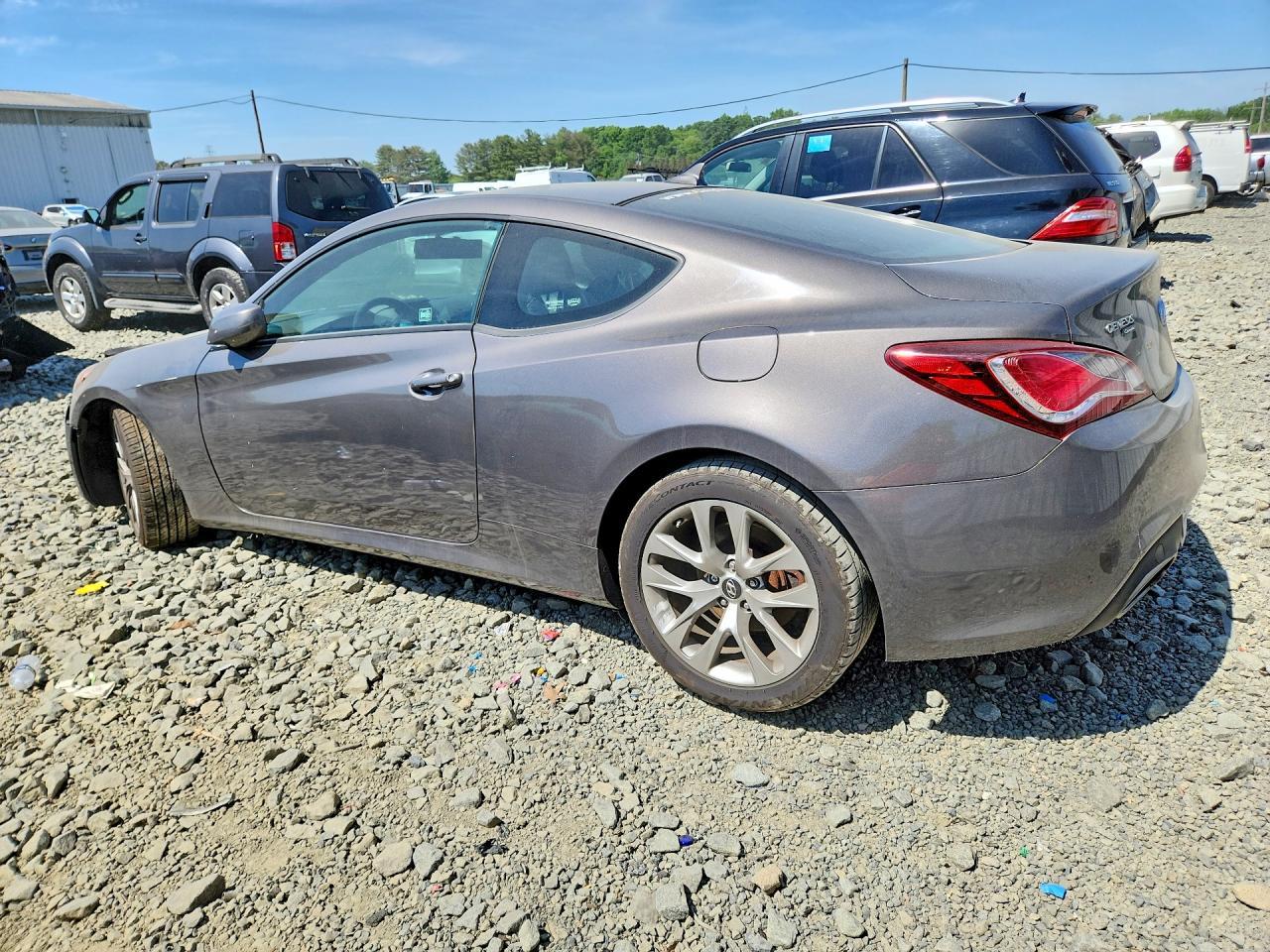 2013 Hyundai Genesis Coupe 2.0T - Фото 3