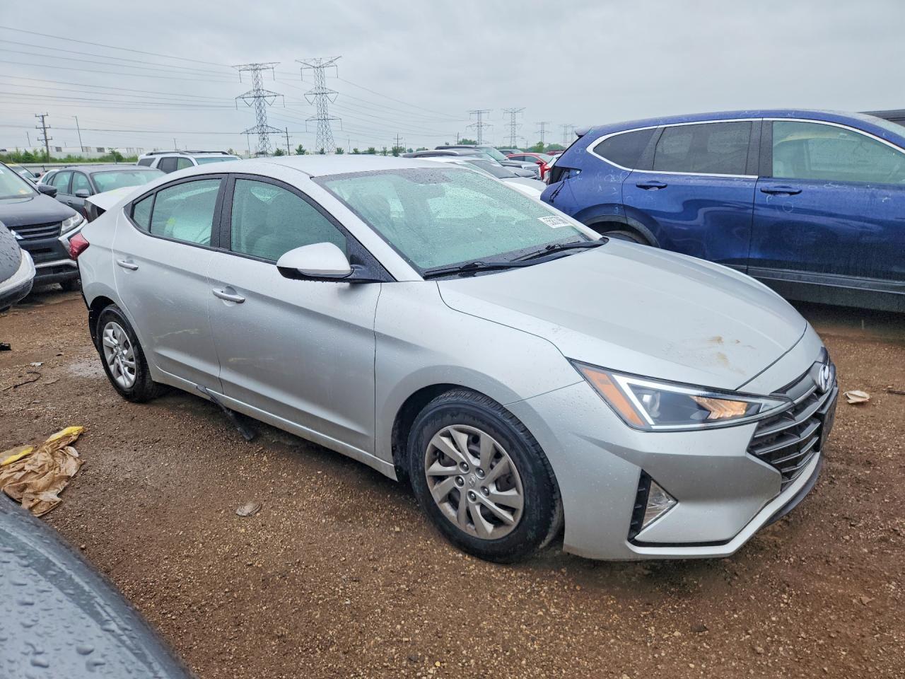 2019 Hyundai Elantra Se - Image 4