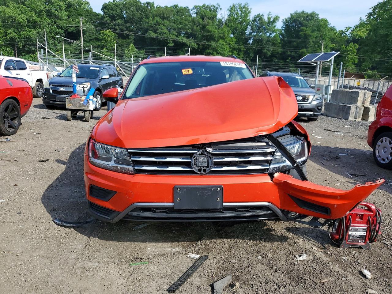 2019 Volkswagen Tiguan S - Фото 5