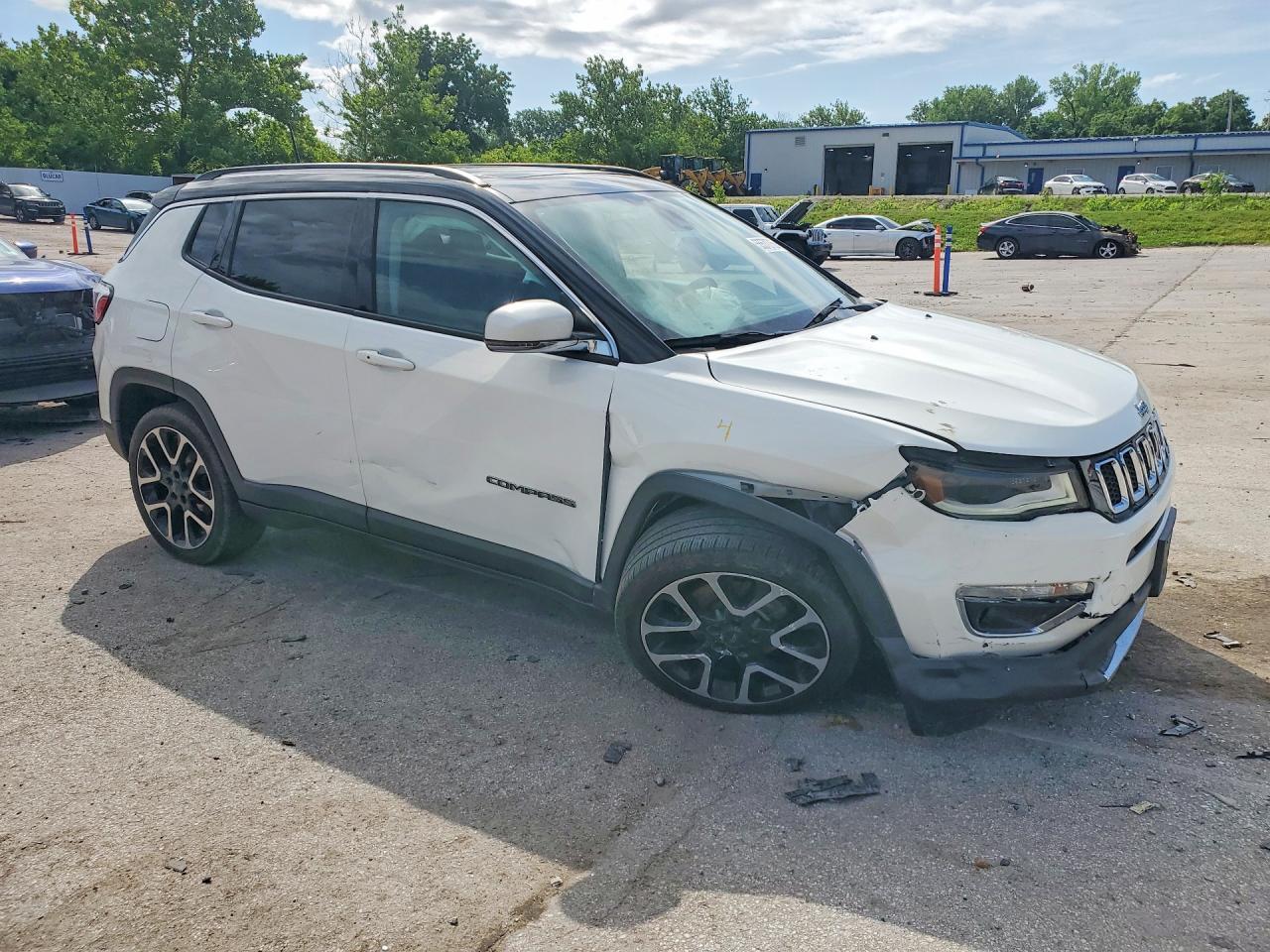 2017 Jeep Compass Limited - Фото 4