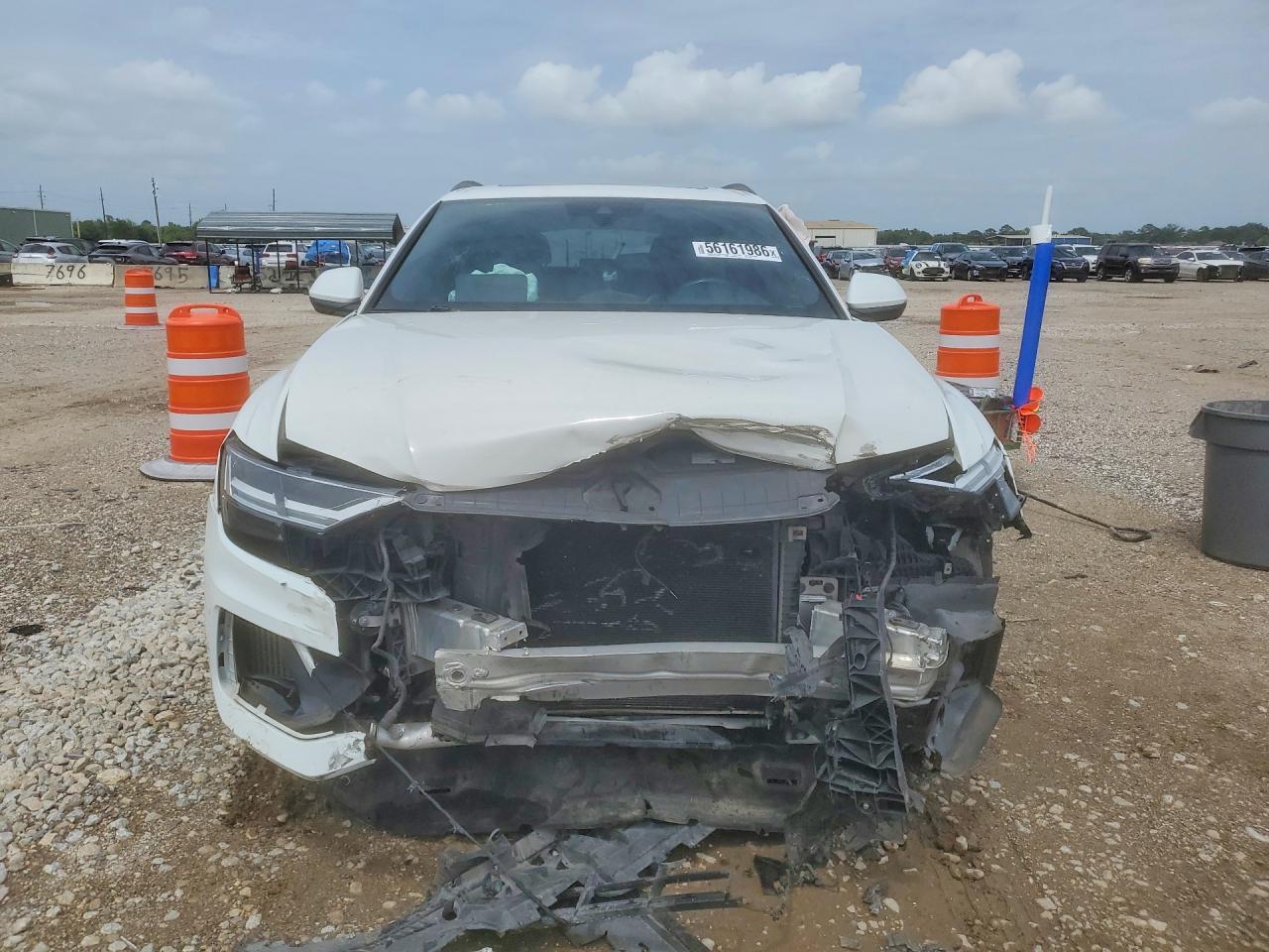2021 Audi Q8 Premium - Фото 5