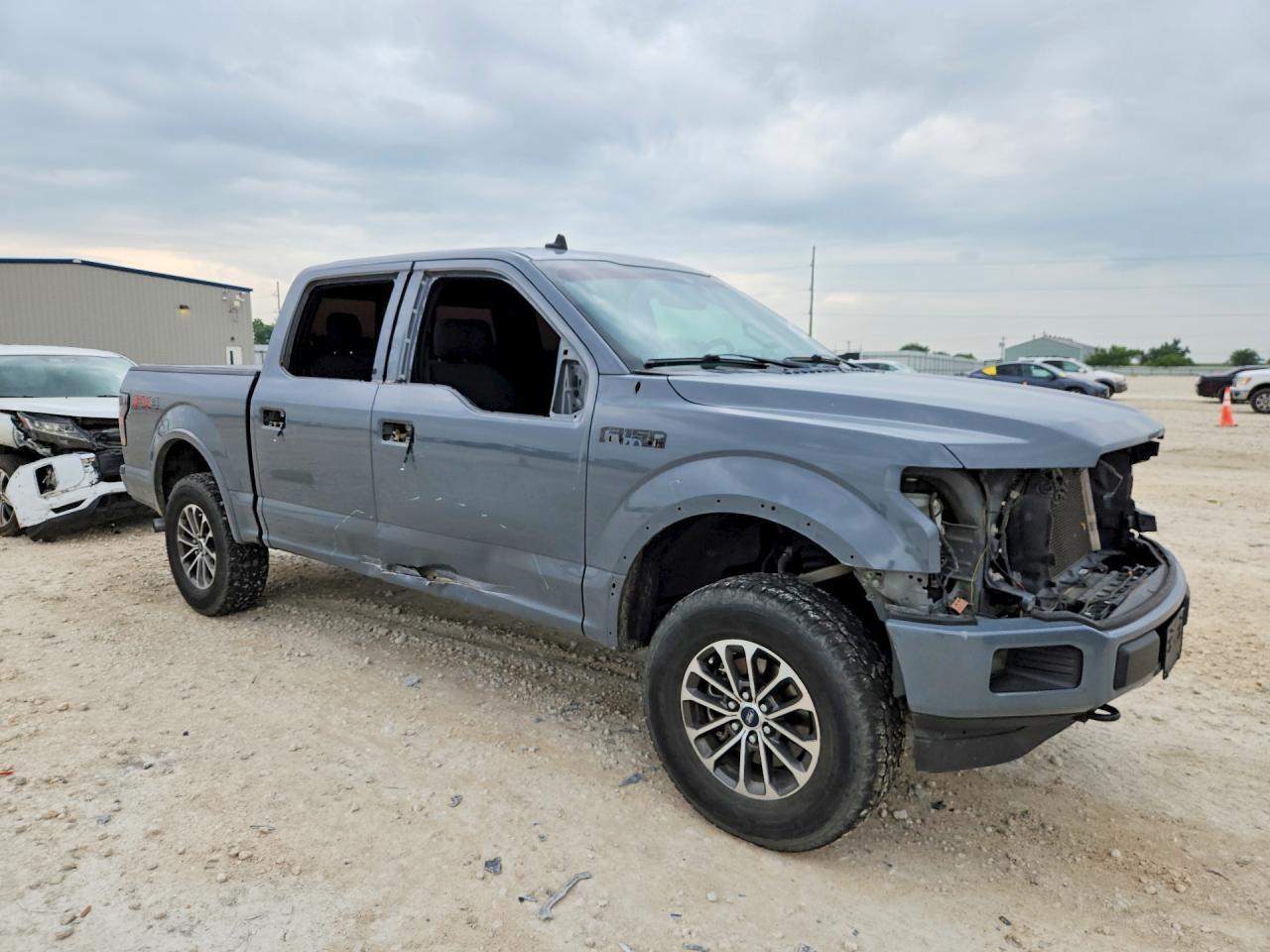 2020 Ford F150 Supercrew - Фото 4