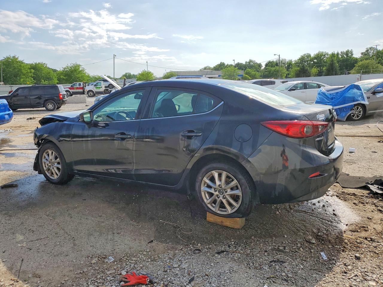 2017 Mazda 3 Sport - Image 2