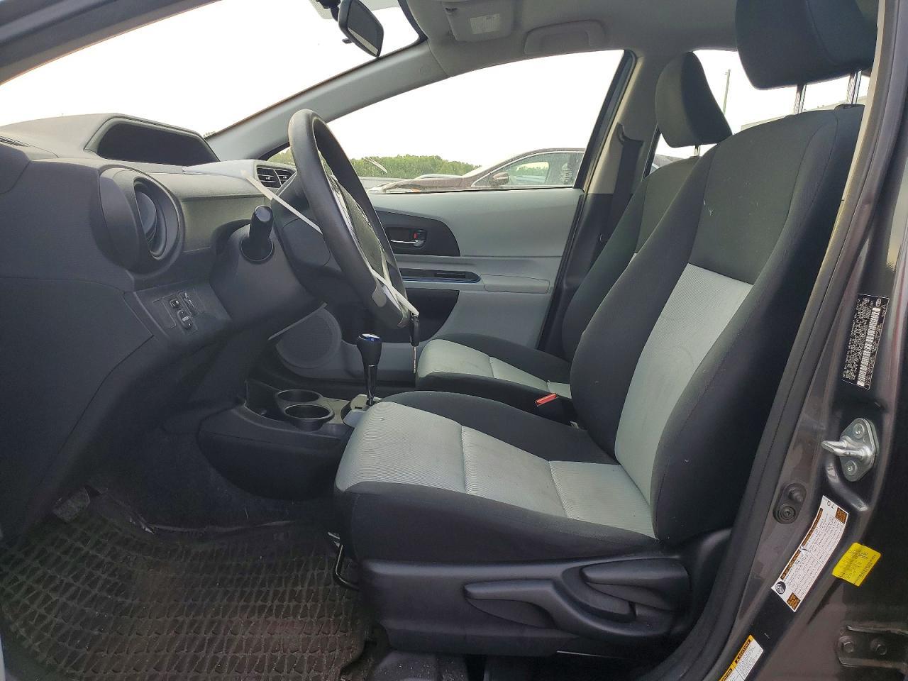 2012 Toyota Prius C Two - Image 7