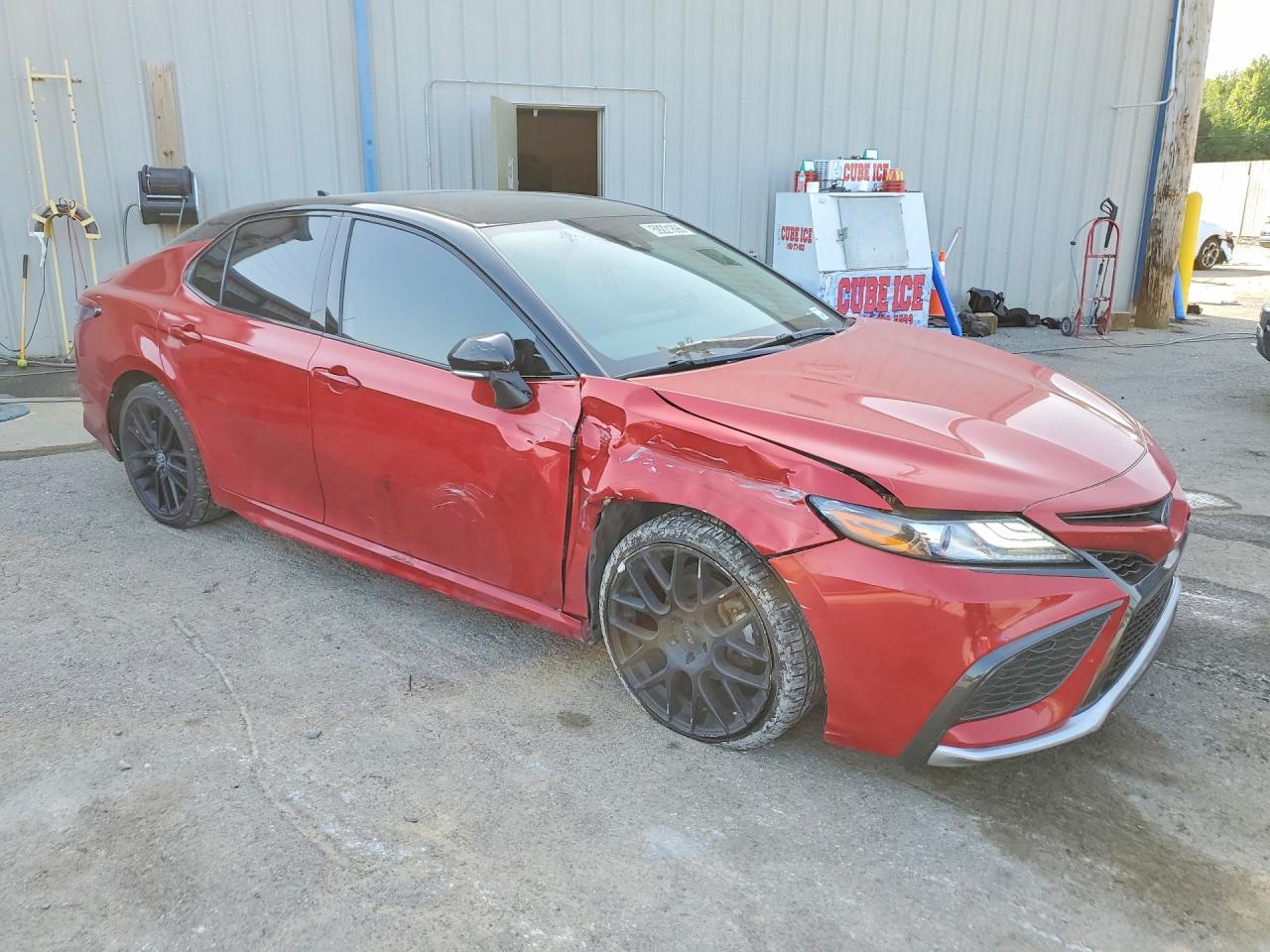 2022 Toyota Camry Xse - Фото 4