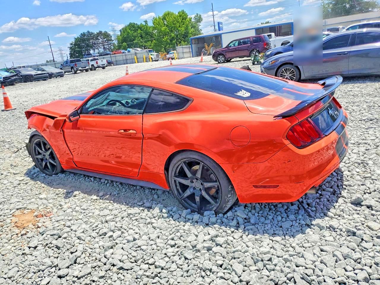 2016 Ford Mustang - Фото 2