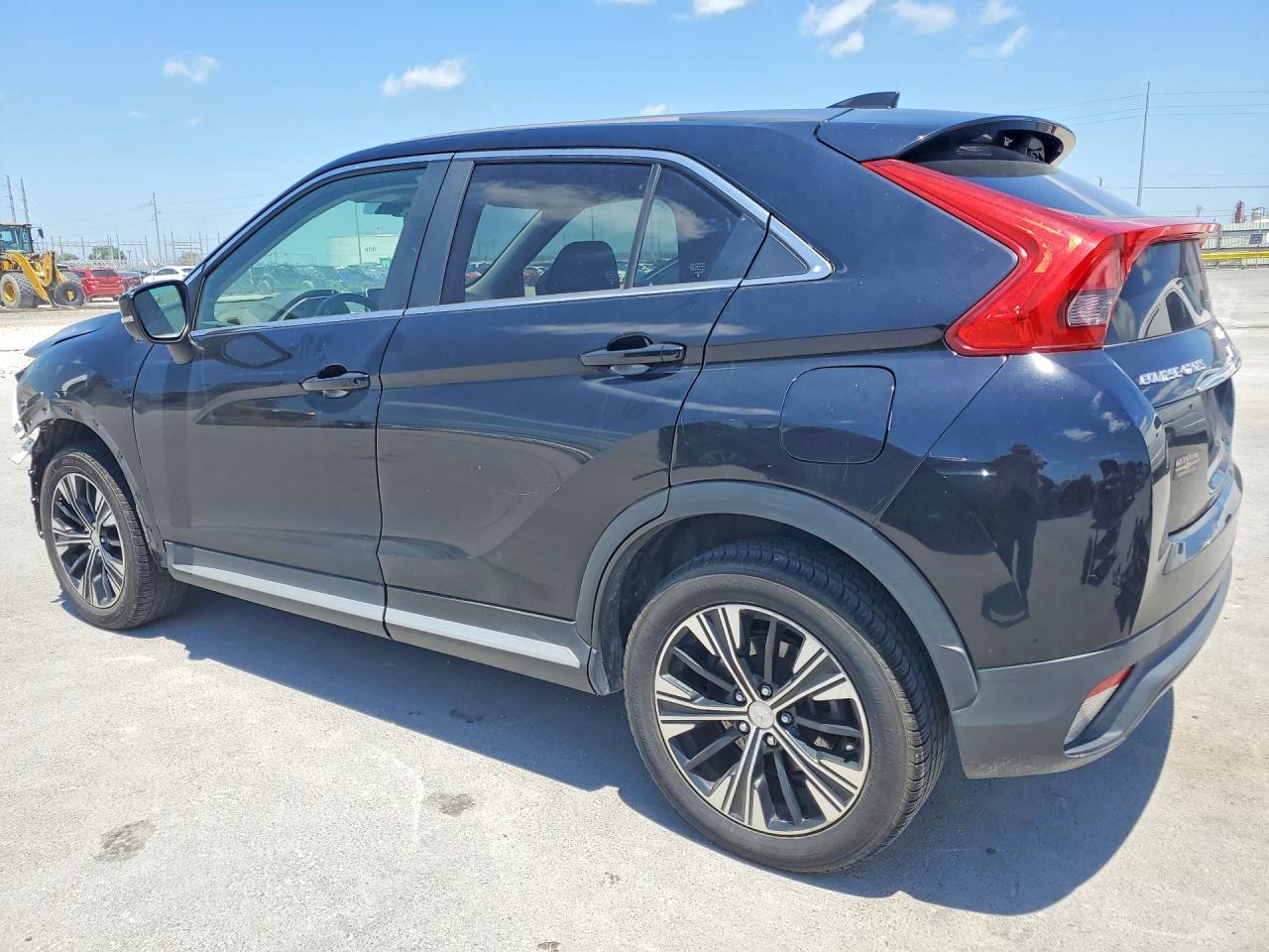 2020 Mitsubishi Eclipse Cross Se - Фото 2