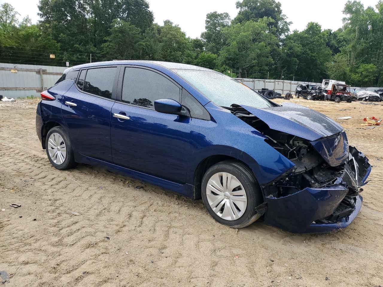 2022 Nissan Leaf S - Фото 4